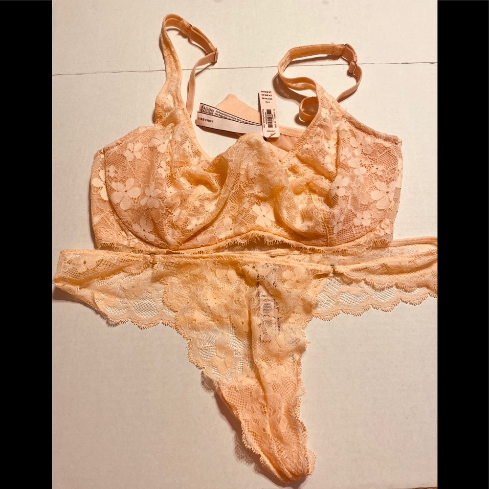 NWT Victoria’s Secret set